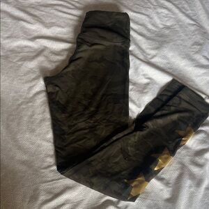 Women's Camouflage Leggings with Gold Stars